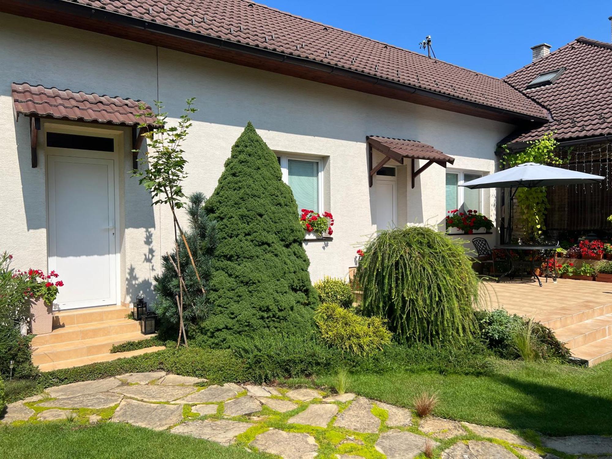 Privat Pekny Dvor Apartment Rajecké Teplice Екстериор снимка