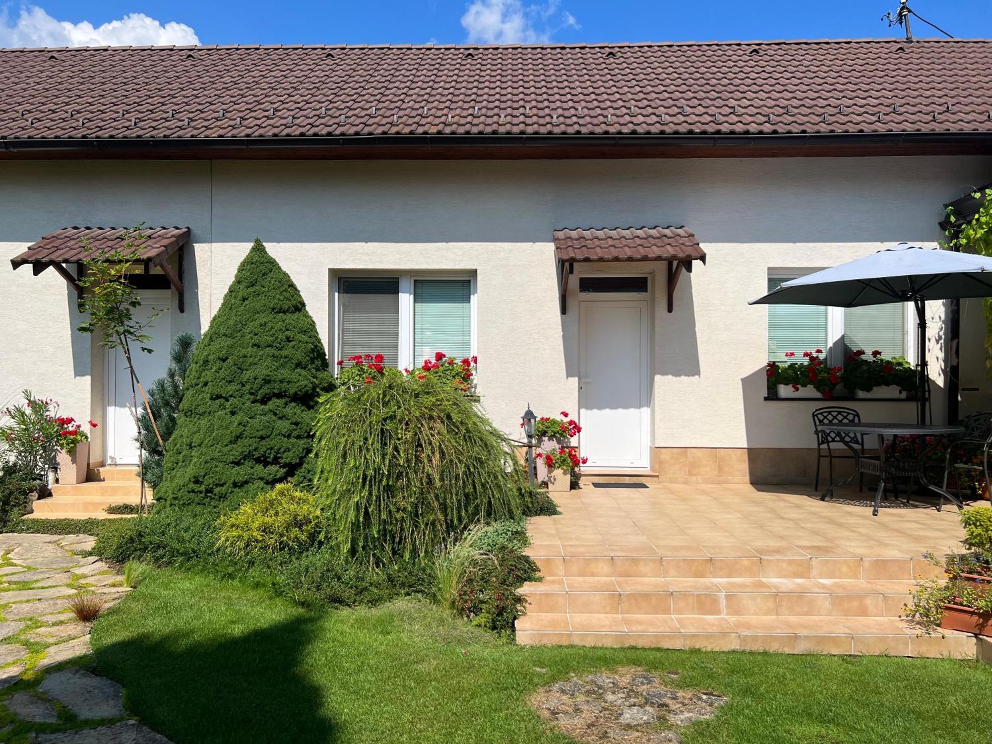 Privat Pekny Dvor Apartment Rajecké Teplice Екстериор снимка
